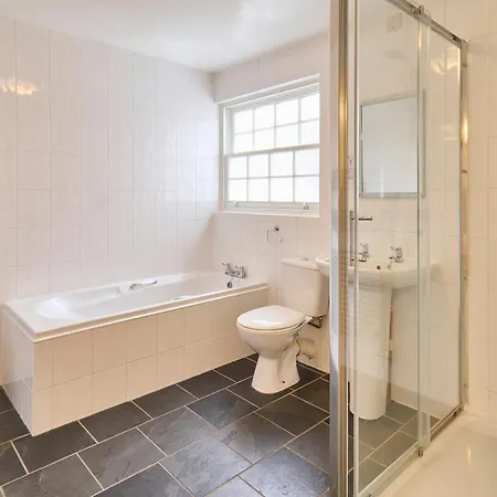 Host & Stay - Corner Cottage Canterbury Exterior photo