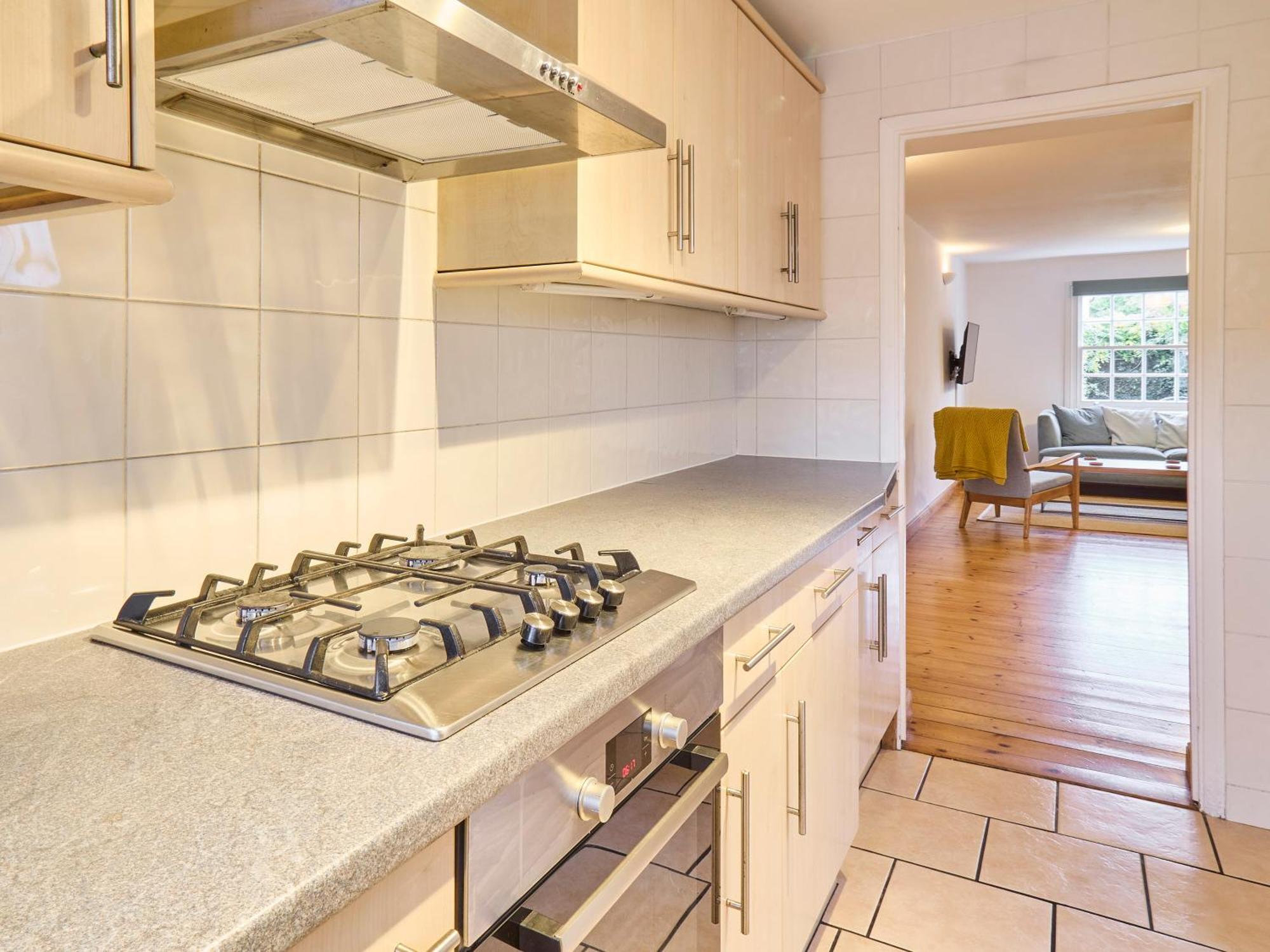 Host & - Corner Holiday home *